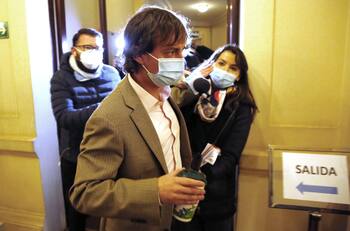 Francisco Encina puso su cargo a disposición tras fallida primera sesión de la Convención Constitucional