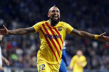 Relator español enloqueció con gol de Vidal: "Apareció la crestita, el chilenito"