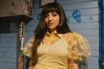 "Necesitaba sacar todo esto afuera": Mon Laferte reveló cómo su embarazo influyó en la composición de su nuevo disco