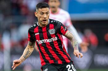 VIDEO| ¡Apareció como un "9" goleador!: El gol de Charles Aránguiz para el Bayer Leverkusen en la Copa de Alemania