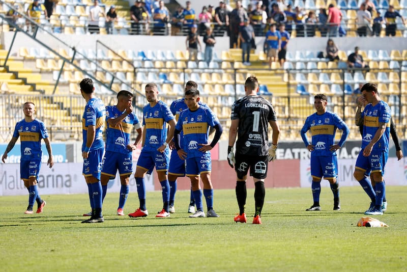 Esta hundido en una crisis deportiva que desencadenó la renuncia del presidente Miguel Montes Torrecilla. Foto: Aton