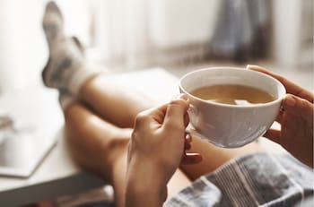 Desde hidratar la piel hasta prevenir enfermedades cardiacas: esta es la infusión que recomiendan los especialistas