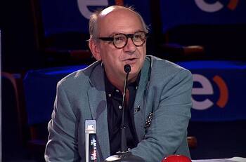 “La tomó del cuello y empujó hasta la cocina": Luis Gnecco será formalizado por violencia intrafamiliar contra su exesposa