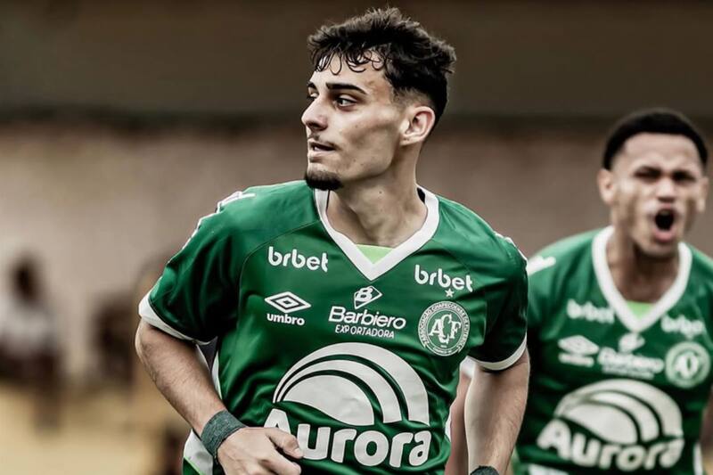 quedó maravillado con el nivel del fútbol chileno.