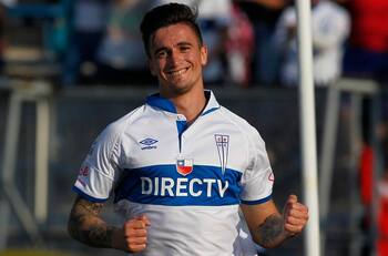 Exdelantero de la UC contó cómo cruzaba la frontera a diario para jugar por su club en Uruguay