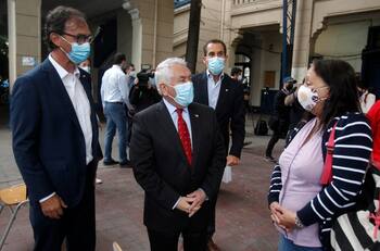 COVID-19: Estudios refutan afirmación de Paris respecto que los niños contagian menos que los adultos