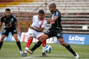 Fue bicampeón con la UC, descendió este 2023 y suena fuerte en el Deportes Temuco de Marcelo Salas