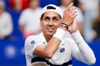 El “secreto” de Alejandro Tabilo para derrotar a Novak Djokovic: “Cuando entro a la cancha contra él...”