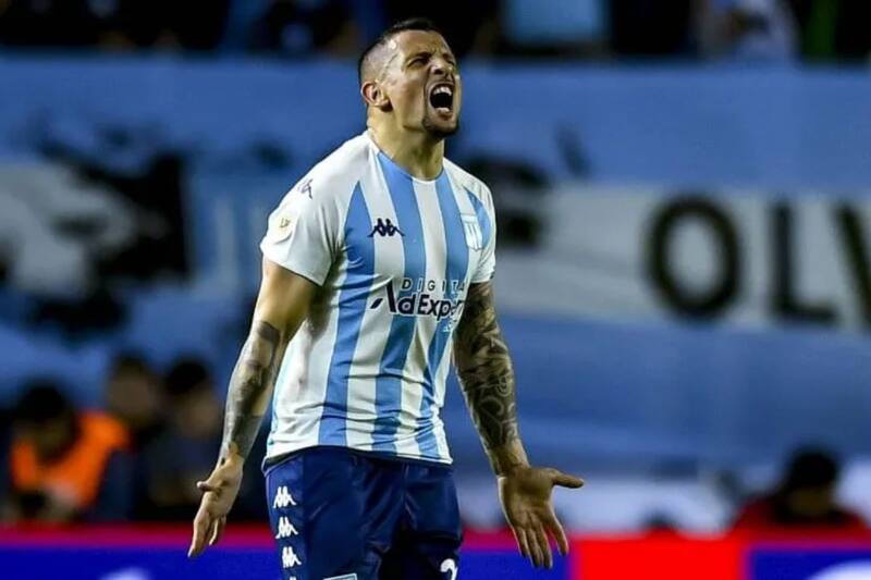 Emiliano Vecchio jugará en Unión Española en caso de aprobar exámenes médicos.