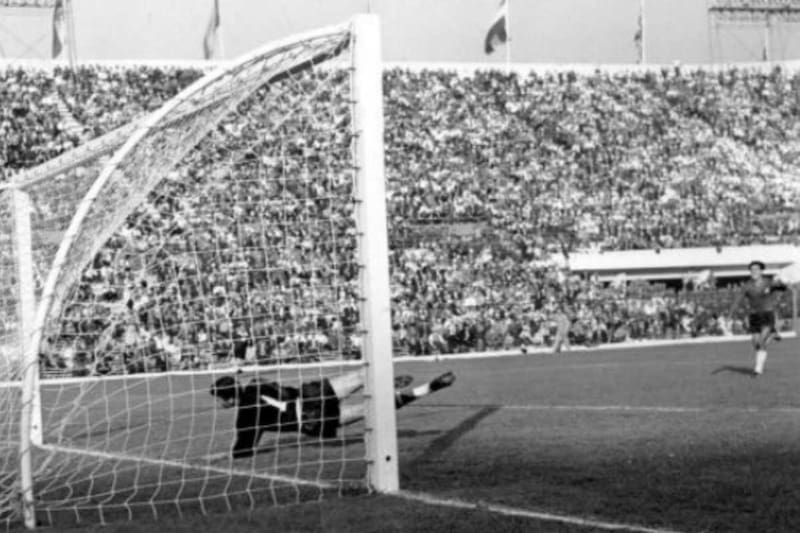 Eladio Rojas convirtió el único gol del partido.