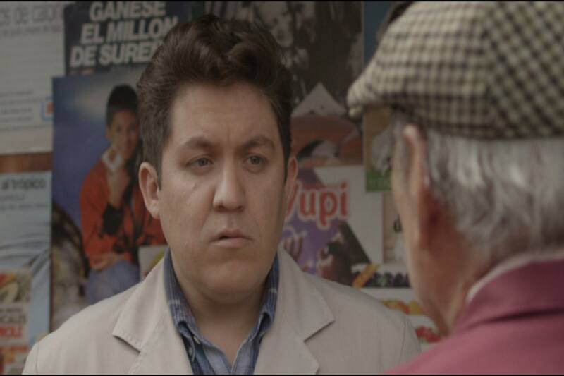 Diego Navarrete interretó a “Petita” en la serie “Los 80″ de Canal 13