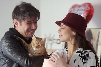 Kathy Contreras publicó tierno video de su pareja tocando la guitarra para su pequeña hija Selva