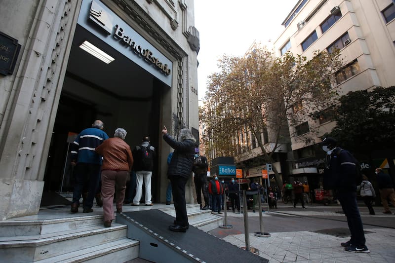 Conoce los montos que puedes transferir desde tu cuenta RUT de Banco Estado. Créditos: ATON.