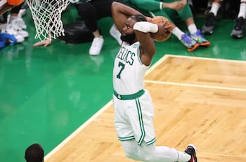 Polémica en las Finales de la NBA: uno de los aros estaba más arriba de lo reglamentado