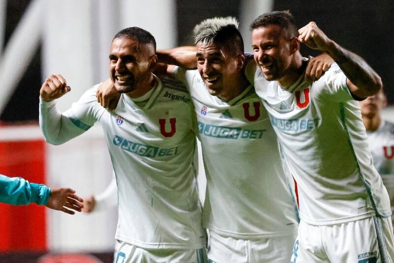 se enfoca ahora en el Clásico Universitario con la UC. Foto: Agencia Aton.