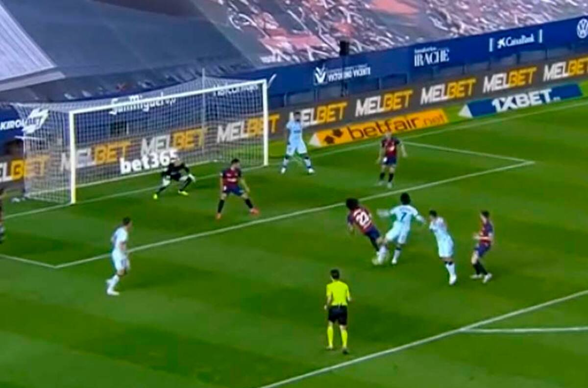 Le rompió el arco: El golazo de Joao Félix para el Atlético ante Osasuna