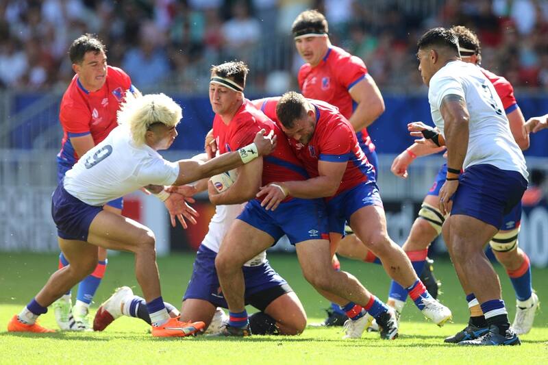 Los Cóndores aseguran que el rugby no rompe las canchas de fútbol. Aton