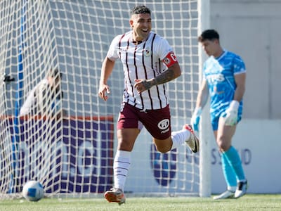 VIDEO: Jeisson Vargas acabó en un tiempo con las esperanzas de Wanderers en Copa Chile