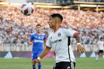 Molestia en Colo Colo por citación de Jordhy Thompson: “Le corresponde a Blanco y Negro explicar esta decisión”