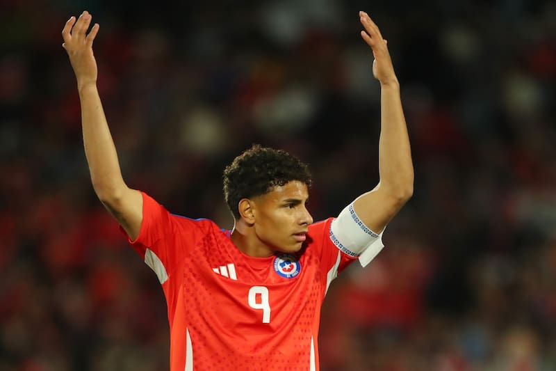 El futbolista de la UC fue uno de los más criticados tras la eliminación de La Roja Sub 20. Foto: Agencia ATON.