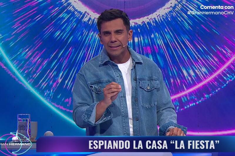 Juan Pablo Queraltó en "Espiando la fiesta" de "Gran Hermano" Chile.