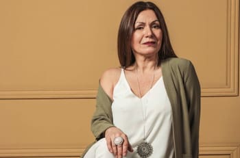 "Ella está tratando de salvar a su hija": Solange Lackington entrega detalles del futuro de Rocío Verdugo en "Verdades Ocultas"