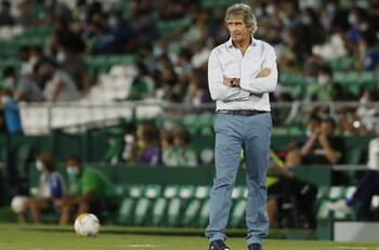 Sufre Manuel Pellegrini: Figura que busca el Betis también es pretendida por dos grandes de Europa