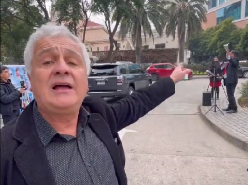 El diputado denunció la agresión verbal del autodenominado Pastor Soto. Foto: Captura de video.