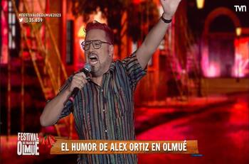 Molestando a Eduardo Fuentes: Revisa los 6 mejores chistes de Alex Ortiz en el Festival del Huaso de Olmué 2023