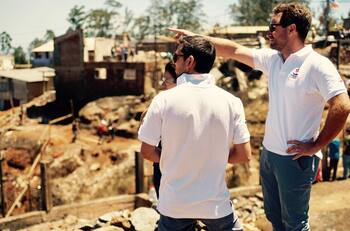 La evolución de Desafío Levantemos Chile a 10 años del Casa 212: "El peor terremoto no fue el 8.8, sino que el social"