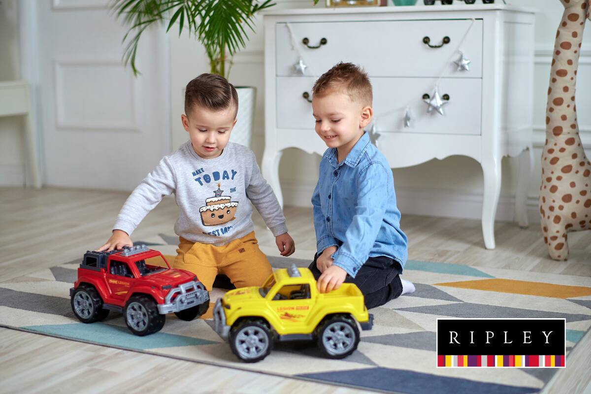 Munecas autos y figuras de accion Hasta un 50 de descuento por el Dia del Nino en Ripley En Cancha