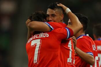 Las tres grandes sorpresas en la nómina de la Roja para los partidos ante Argentina y Bolivia