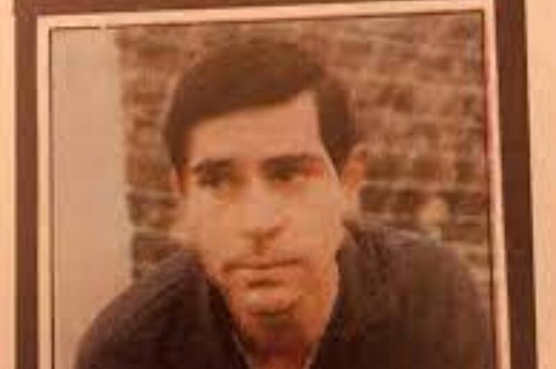 Jesús Trepiana, jugador que recibió homenaje por parte de Erick Pohlhammer.