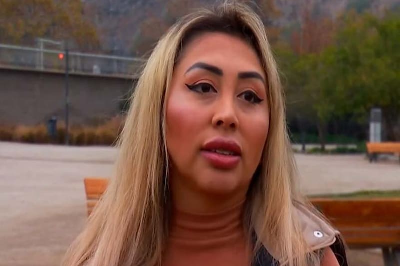 Naya Fácil y su nula relación con sus padres.