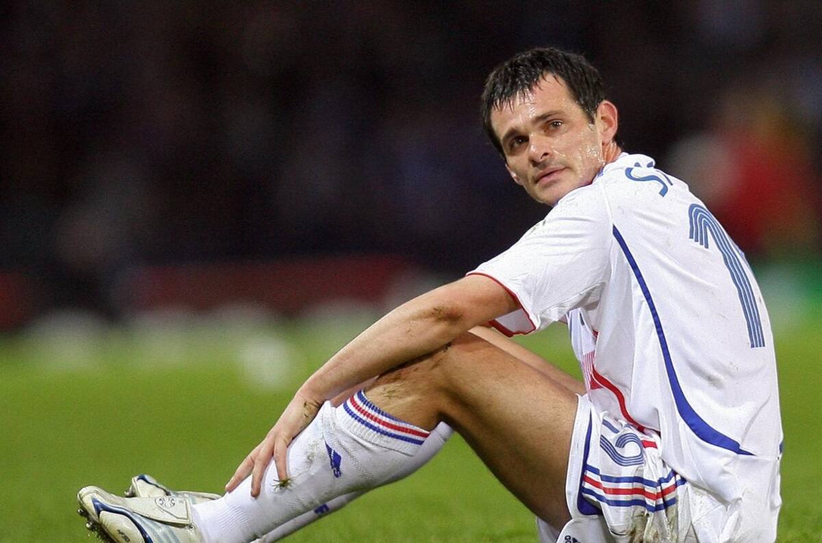 Sagnol por cabezazo de Zidane a Materazzi: "Tuve que ir al baño, me fumé 250 cigarrillos"