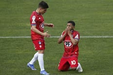 “Venezolano y la...” : jugador de Huachipato denunció insultos xenófobos de hinchas de Universidad Católica