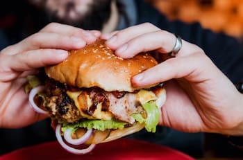 Comer producto de la ansiedad: ¿Cómo evitar esto?