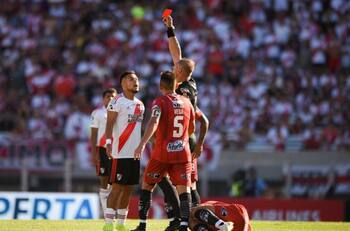 "Irresponsable": Esto dijo la prensa argentina tras la expulsión de Paulo Díaz