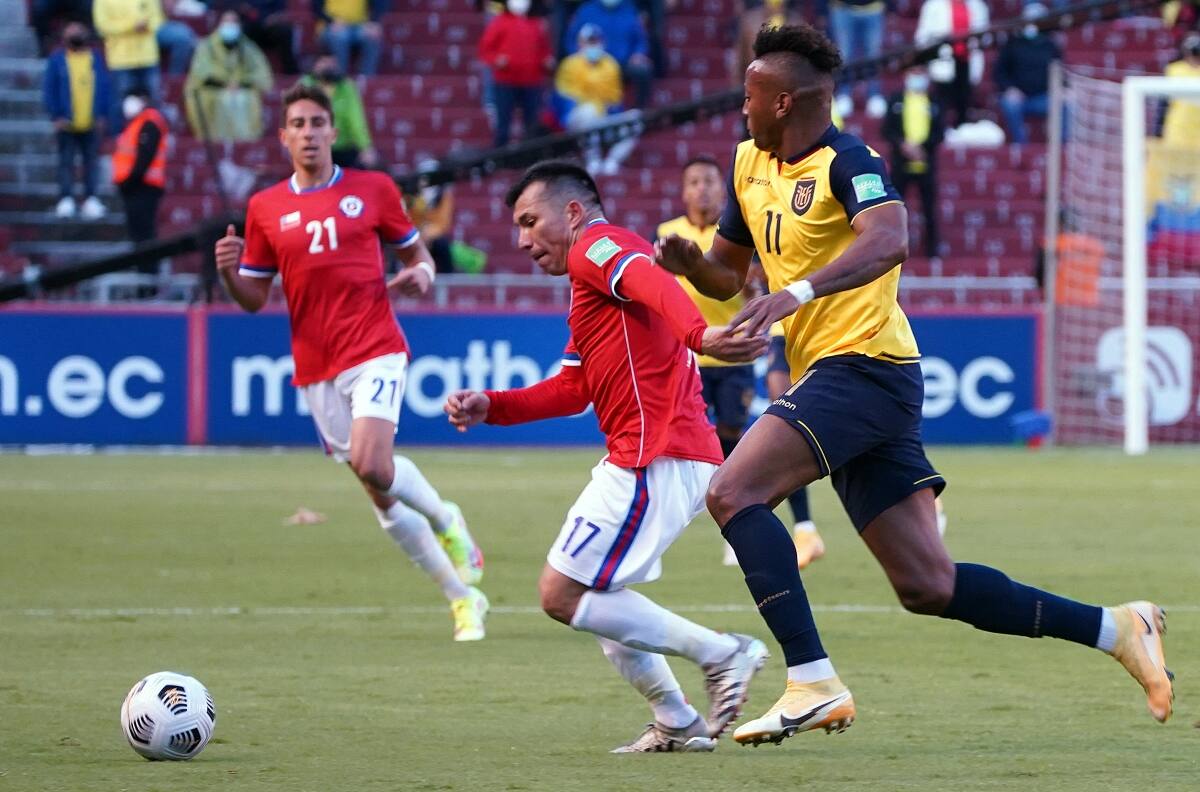 La furiosa respuesta de Gary Medel a hincha de La Roja en Instagram