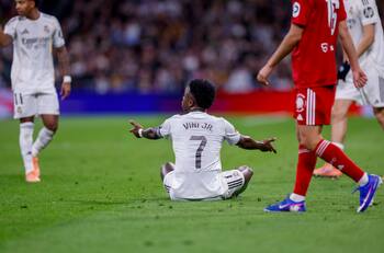 Pifiado por el Bernabéu: la reacción de Vinícius que preocupa al Real Madrid