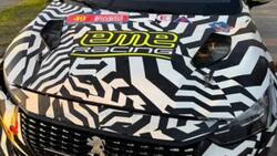 Es piloto del WRC Rally Chile Biobío y se luce con auto de Colo Colo: “Soy fanático”