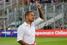 “Si hago mi despedida, me gustaría que estuviera Robin van Persie, hasta hoy tengo contacto con él”