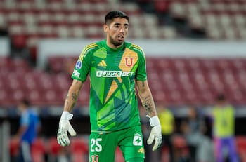 Castellón saca pecho en la U: las razones que lo convierten en el mejor arquero del Campeonato Nacional