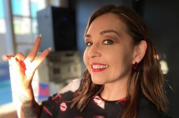 "Esto ha ido escalando y vamos a hacer una denuncia formal": Denisse Malebrán volvió a acusar a persona que se hizo pasar por músico de su banda en nuevo intento de estafa