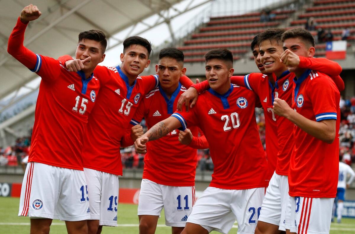 Colo Colo, la U y la UC perderán jugadores en recta final del Campeonato Nacional por culpa de La Roja