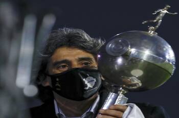 VIDEO | Pura emoción: campeones de Copa Libertadores con Colo Colo arengaron al "Chano" Garrido