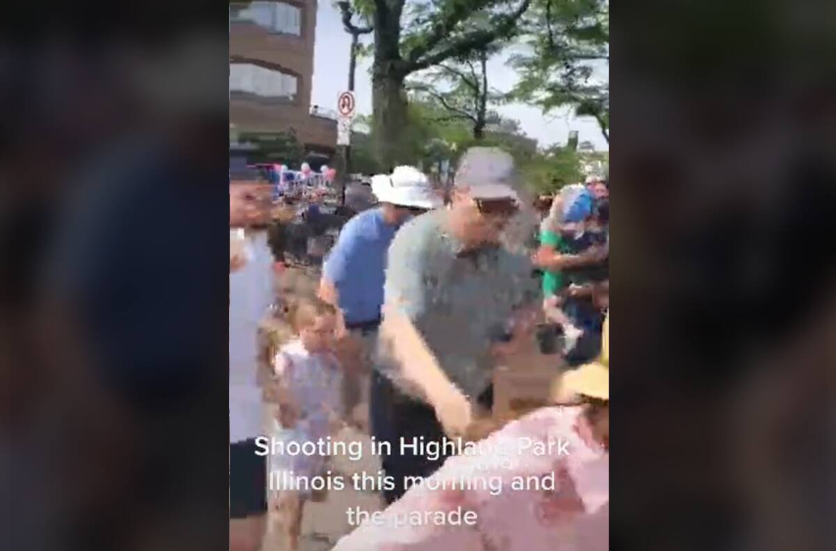 VIDEO | Durante el desfile del 4 de julio: Personas huyen desesperadas por tiroteo en Chicago