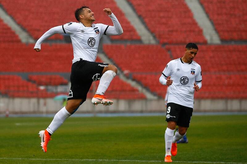 Futbol, Barnechea vs Colo Colo.
Copa Chile 2019.
El jugador de Colo Colo Ivan Morales celebra su gol contra Barnechea durante el partido por Copa Chile realizado en el estadio Nacional de Santiago, Chile.
21/07/2019
Felipe Zanca/Photosport
Football, Barnechea vs Colo Colo.
Copa Chile chanpionship 2019
Colo Colo's player Ivan Morales celebrates his gol against Barnechea during the Copa Chile football match held at Nacional stadium in Santiago, Chile.
21/07/2019
Felipe Zanca/Photosport