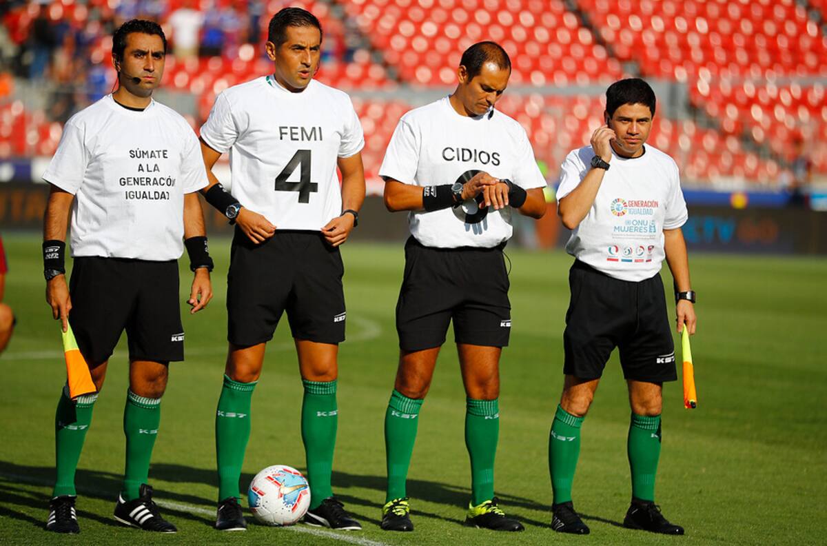 La U ya conoce al árbitro que impartirá justicia en el duelo ante Palestino