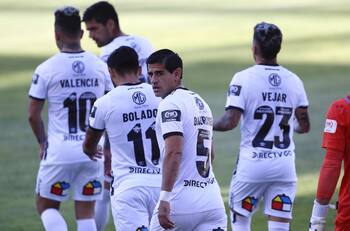 Los dos defensas que aparecen en los planes de Colo Colo para la próxima temporada